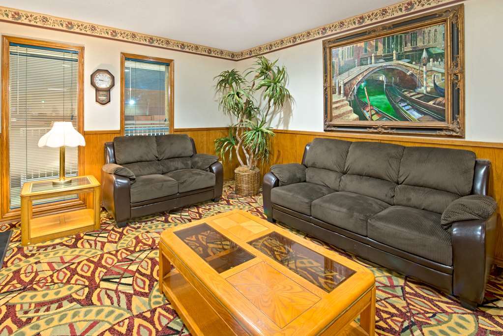 Super 8 By Wyndham Plano/Dallas Area Интерьер фото